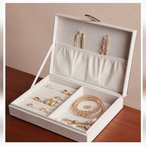 Bradley London jewelry box